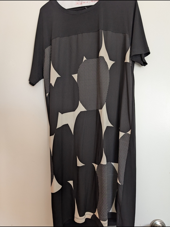 Dkny Dresses & Skirts - Black And Tan With Circles, Black Back